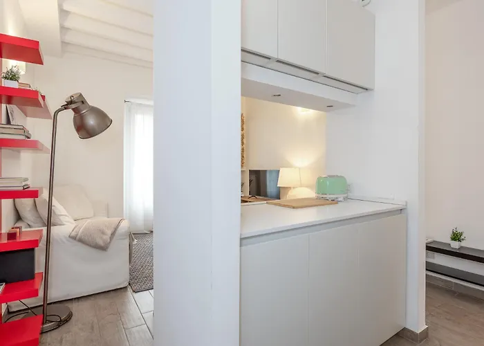 Modern One-bedroom Flat Near Corso Appartement *